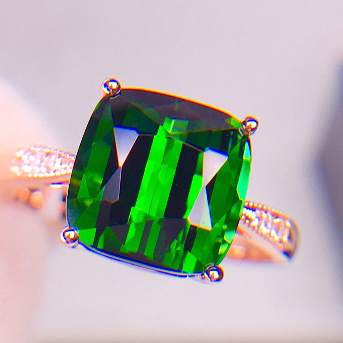 14k Gold 4.5 Ct Natural Tourmaline & Diamond Ring - 5