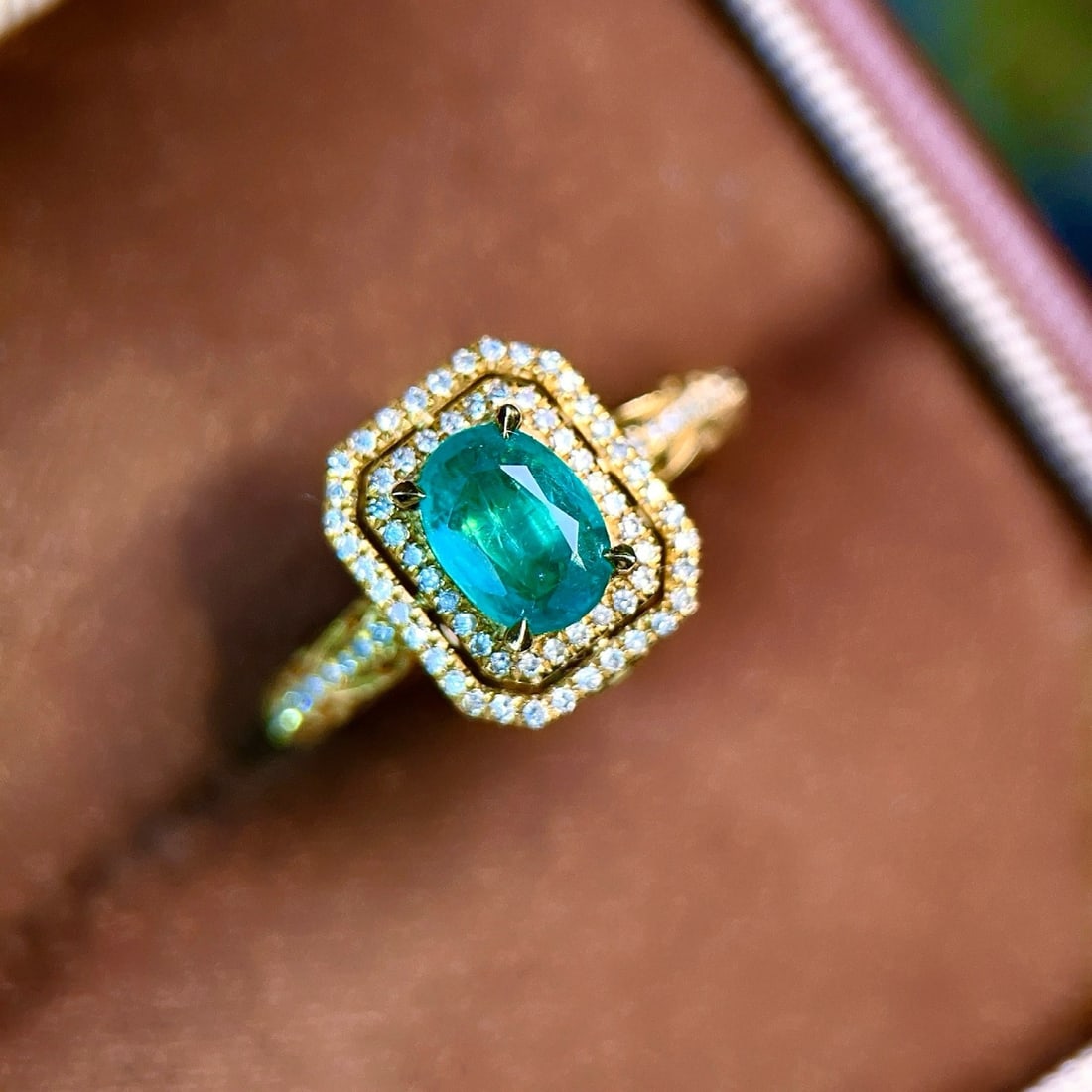 14k Gold 0.7 Ct Natural Emerald & Diamond Ring - 5