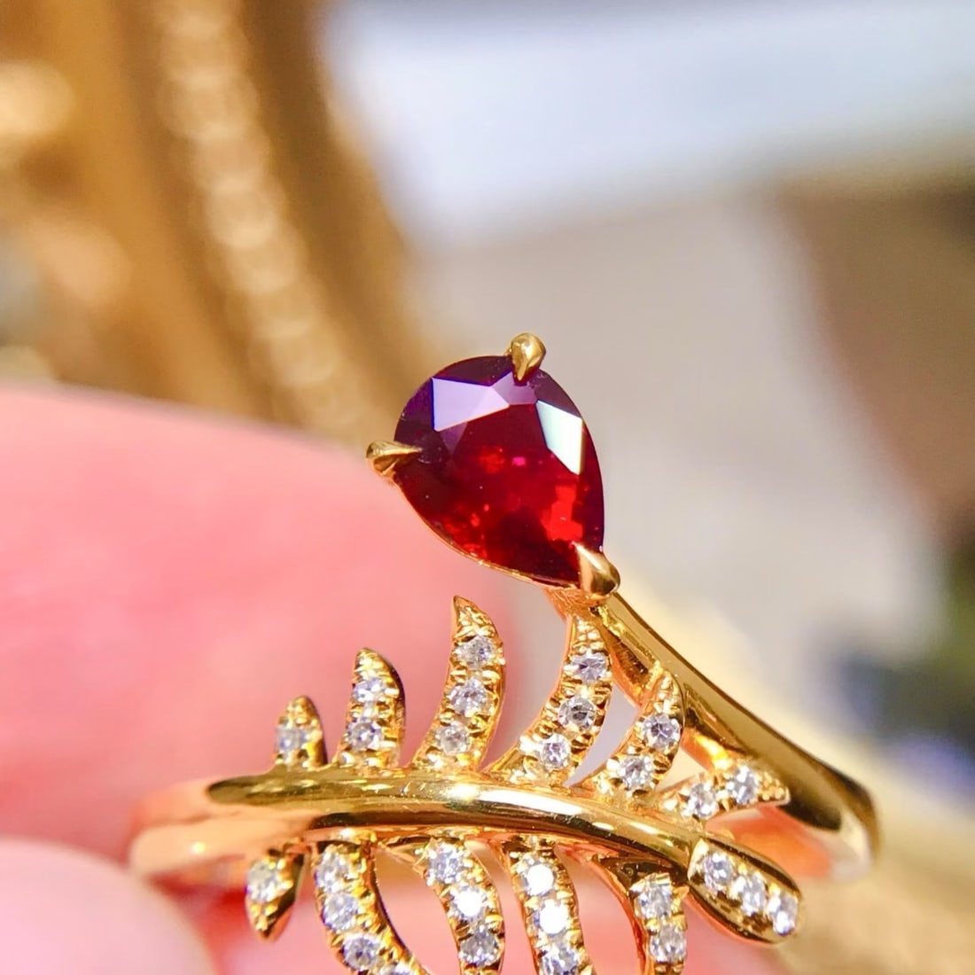 14k Gold 0.62 Ctw Natural Ruby & Diamond Ring - 3