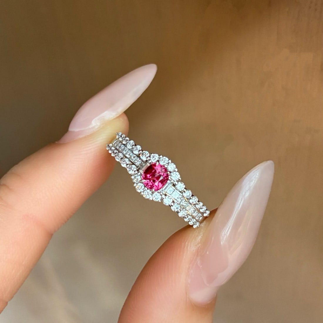 14k Gold 0.74 Ctw Natural Spinel & Diamond Ring - 4