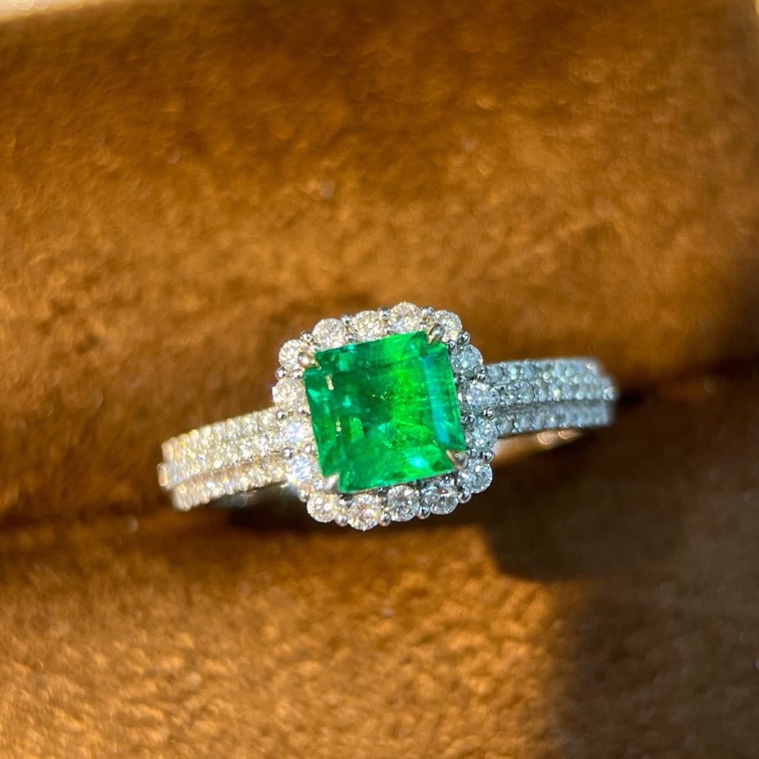 14k Gold 1.13 Ctw Natural Emerald & Diamond Ring - 4