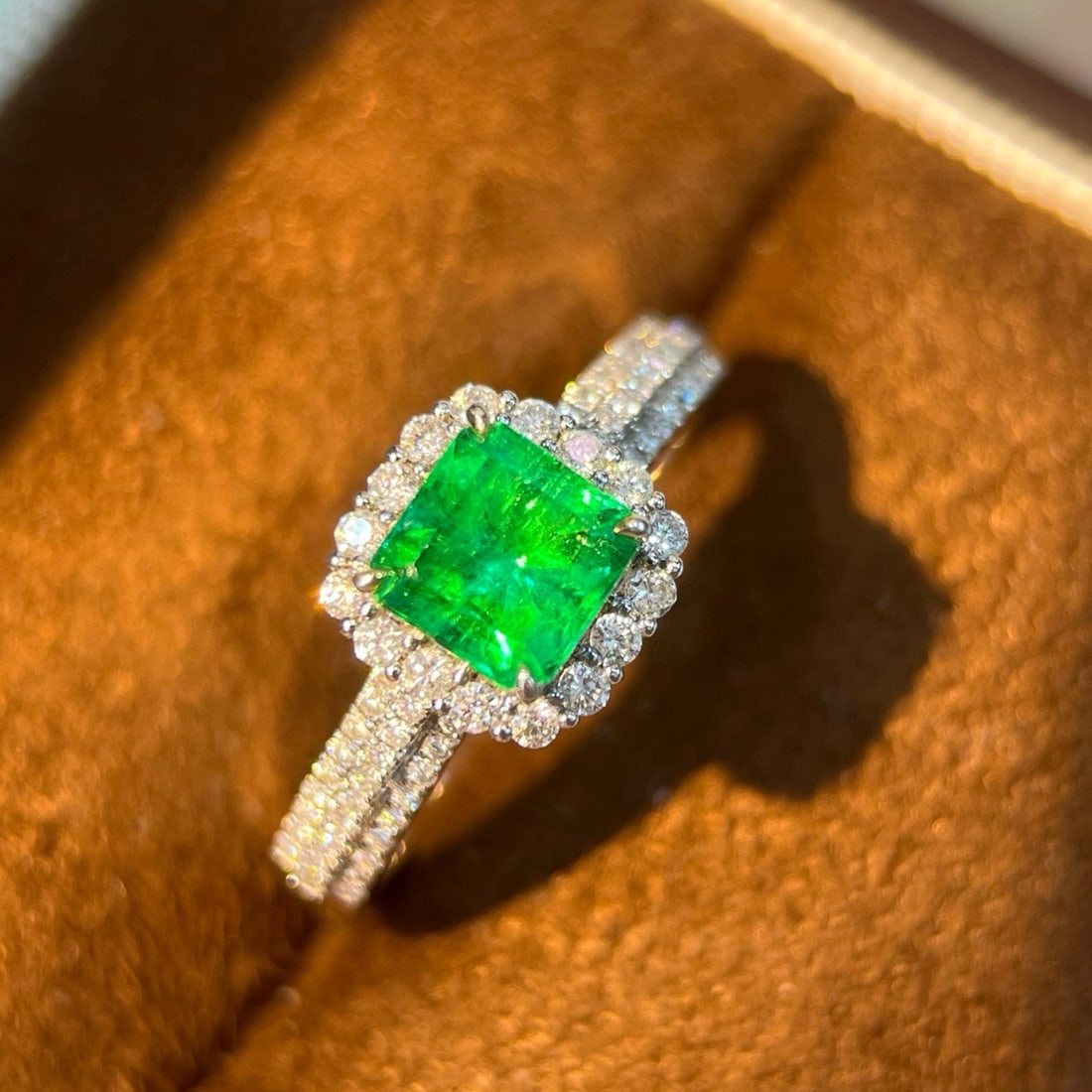 14k Gold 1.13 Ctw Natural Emerald & Diamond Ring - 5