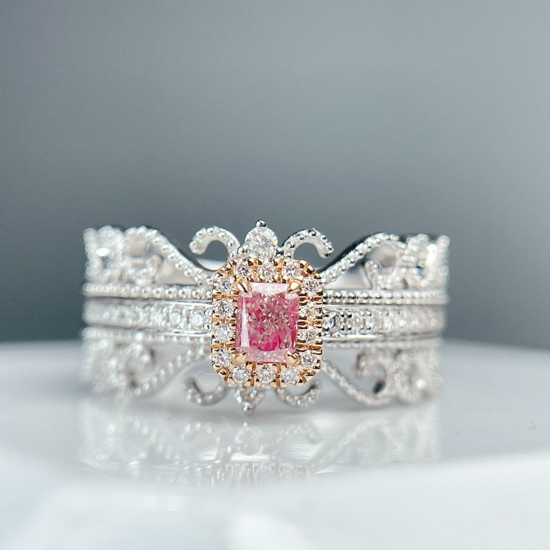 14k Gold 0.28 Ctw Natural Pink Diamond & Diamond Ring: Ref:230947074 // gold content:14k gold // ring size:7. 25us // // main gemstone:pink diamond // shape:radiant // carat weight:0. 13ct // color:pink // treatment:natural // // adjacent gemstone 2 :