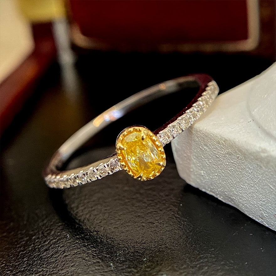 14k Gold 0.30 Ctw Natural Yellow Diamond & Diamond Ring - 4