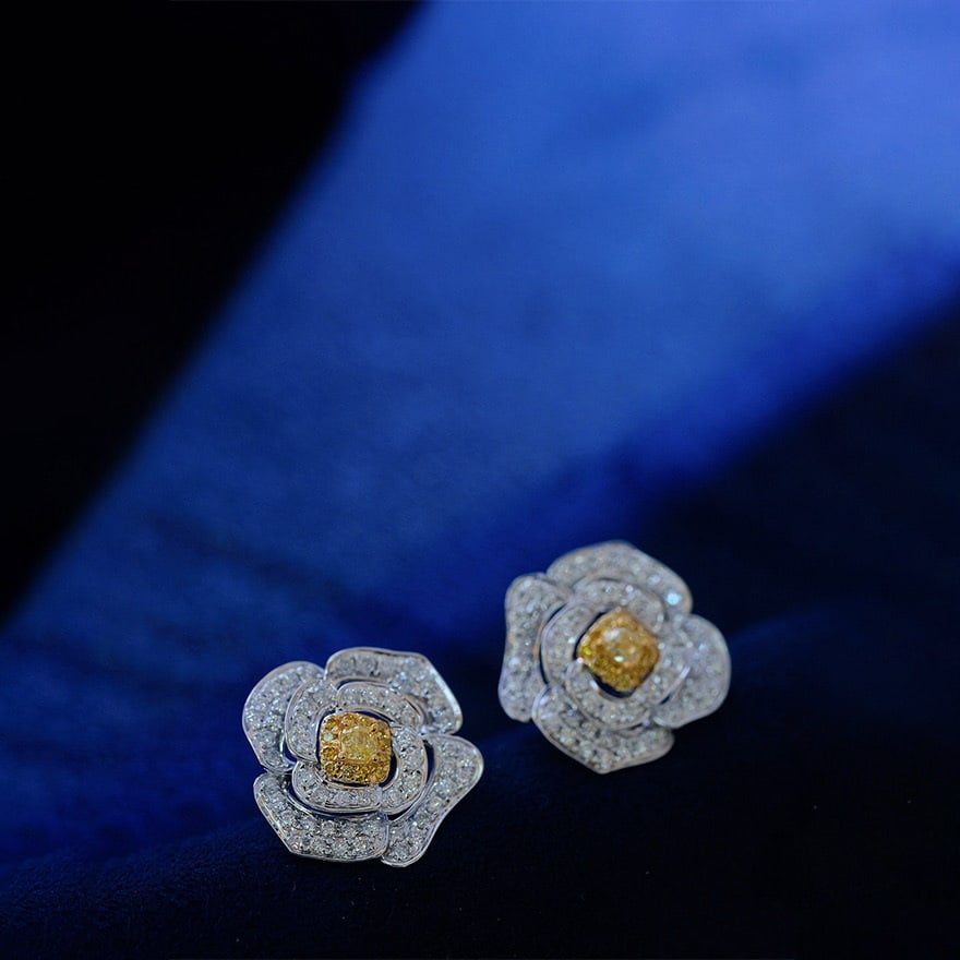 14k Gold 1.20 Ct Natural Color Diamond & Flowers Earrings - 3