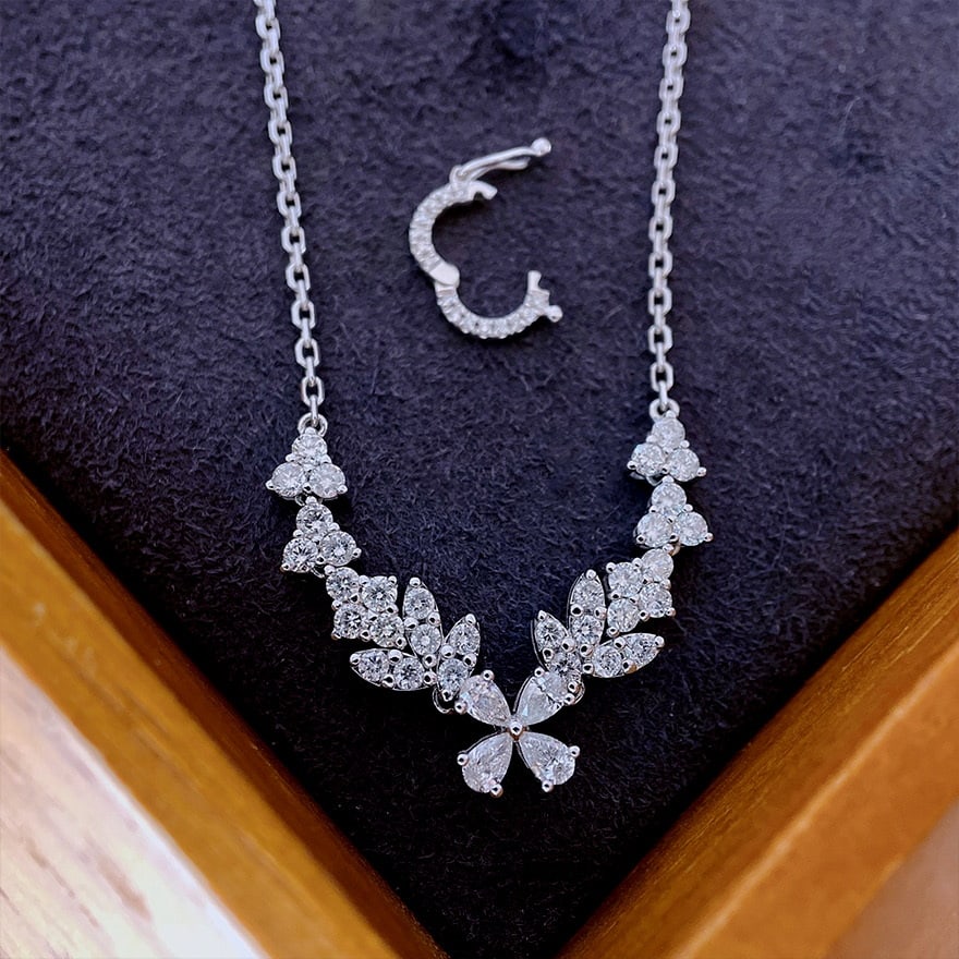 14k Gold 1 Ct Natural H Diamond Necklace: Ref:230947126 // gold content:14k gold // main gemstone:diamond // shape:multiply // carat weight:1ct // clarity grade:vs-si // color:h // treatment:natural // Condition: NewLow Estimate: