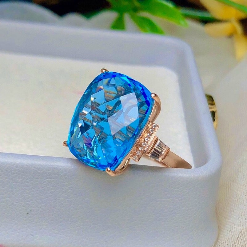 14k Gold 23.3 Ct Natural Topaz & Diamond & Sapphire Ring - 3
