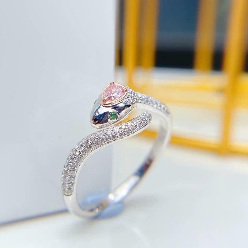 14k Gold 0.28 Ctw Natural Pink Diamond & Diamond Ring: Ref:230947142 // gold content:14k gold // ring size:7. 25us // // main gemstone:pink diamond // shape:pear // carat weight:0. 07ct // color:pink // treatment:natural // // adjacent gemstone 2 : diamon