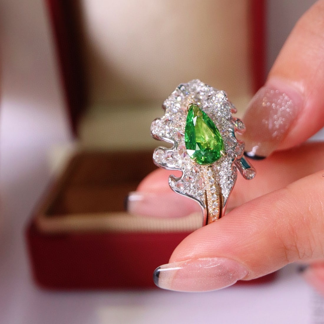 14k Gold 2.48 Ctw Natural Tsavorite & Diamond Ring - 3