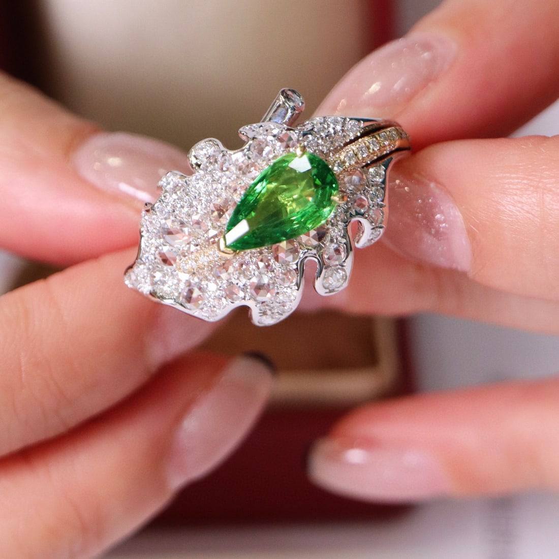 14k Gold 2.48 Ctw Natural Tsavorite & Diamond Ring - 6