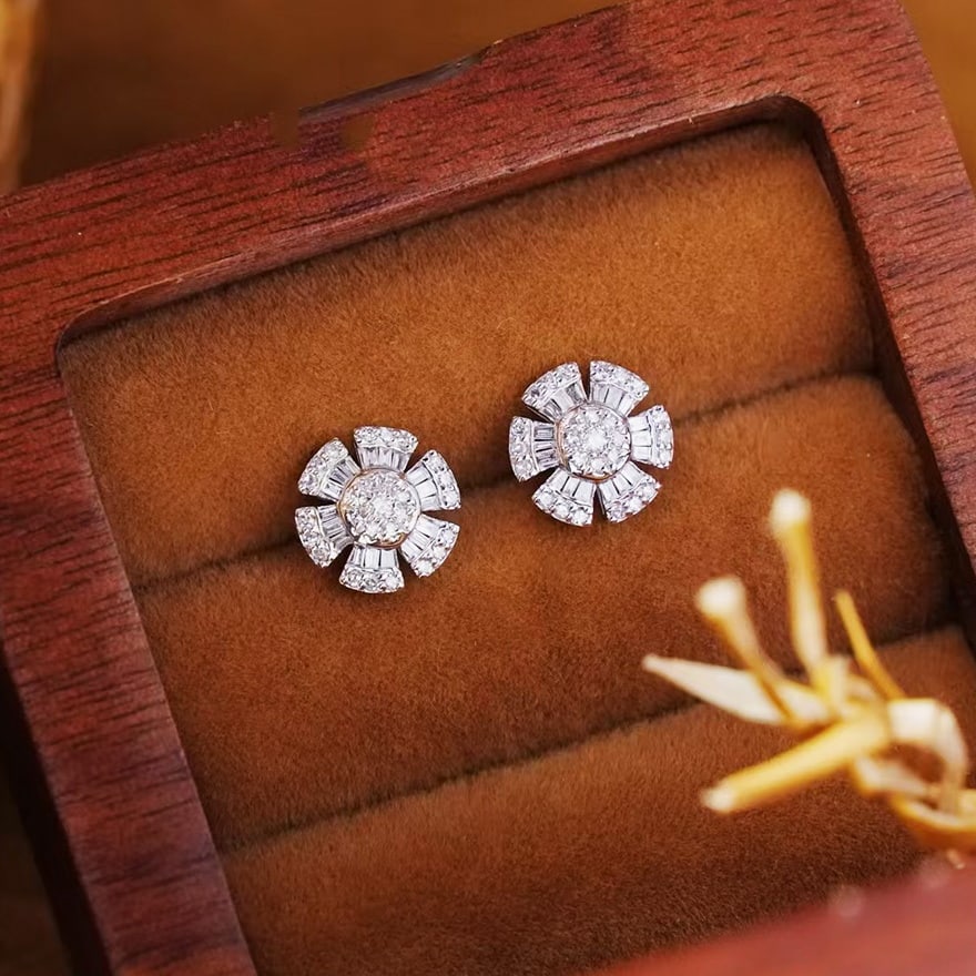 14k Gold 0.55 Ct Natural H Diamond Earrings (1 of 6)