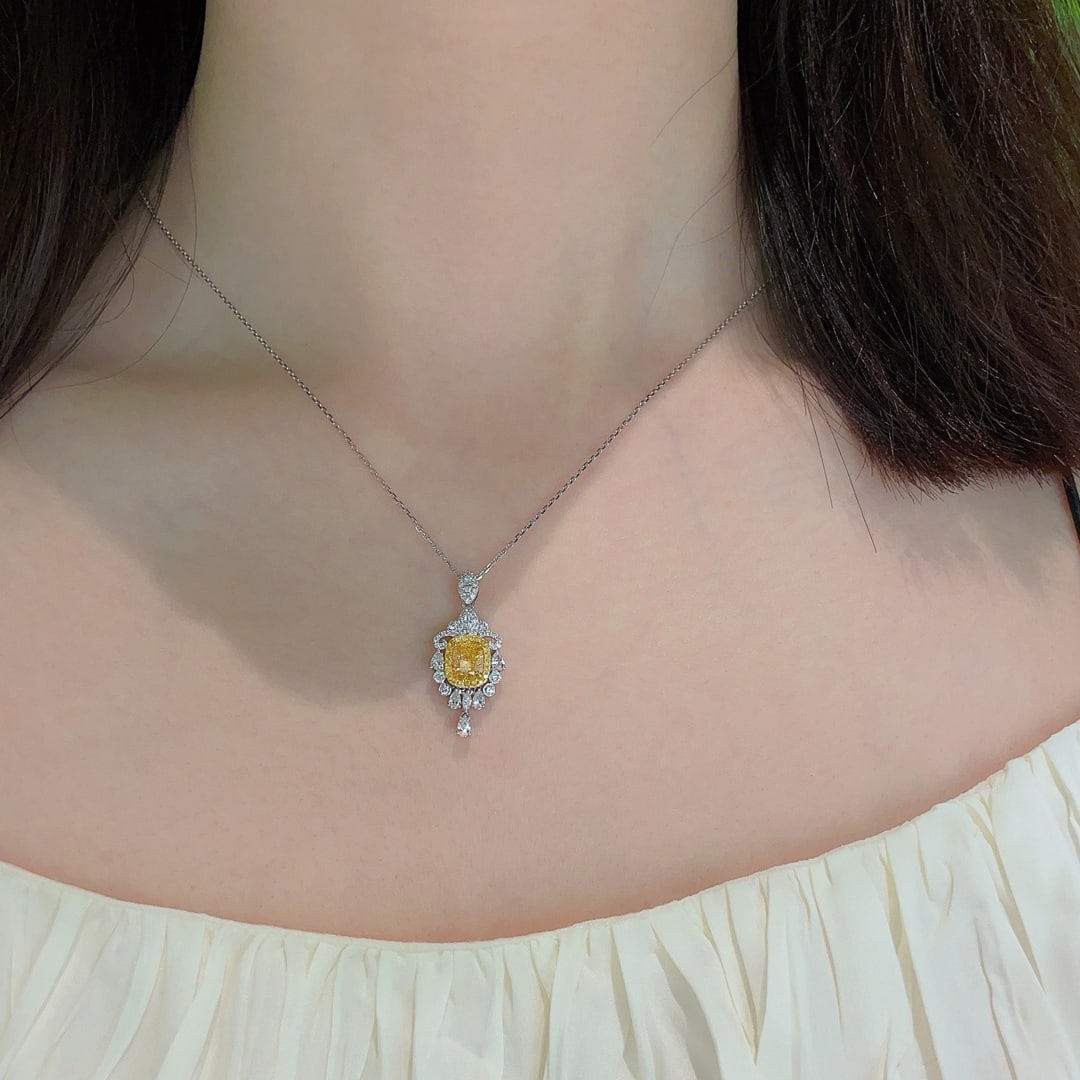 14k Gold 1.56 Ctw Natural Yellow Diamond & Diamond Pendant( Without Chain ) - 3
