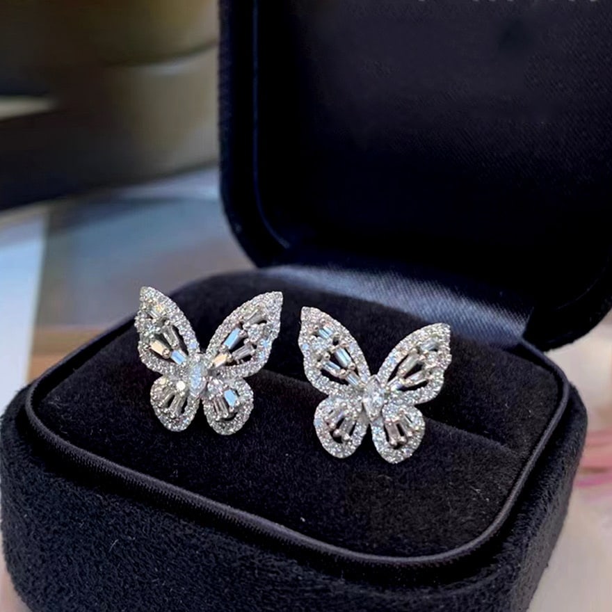 14k Gold 0.74 Ct Natural H Diamond & Butterfly Earrings: Ref:230947179 // gold content:14k gold // main gemstone:diamond // shape:multiply // carat weight:0. 74ct // clarity grade:vs-si // color:h // treatment:natural // Condition: NewLow Estimate: