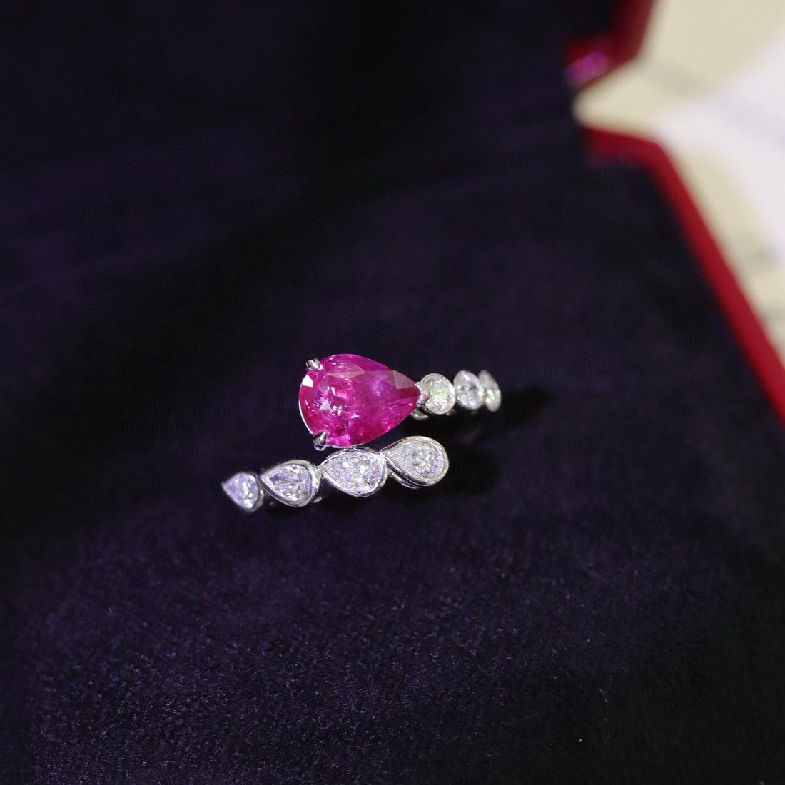 14k Gold 1.93 Ctw Natural Sapphire & Diamond Ring: Ref:230947202 // gold content:14k gold // ring size:7. 25us // // main gemstone:sapphire // shape:pear // carat weight:1. 53ct // color:pinkish purple // treatment:natural // // adjacent gemstone