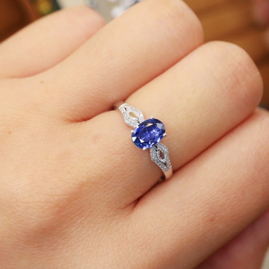 14k Gold 0.97 Ctw Natural Sapphire & Diamond Ring - 5