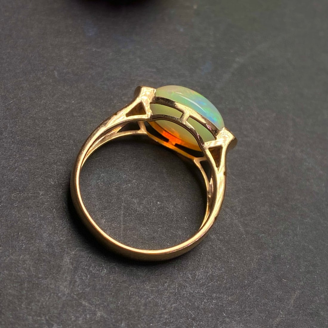 14k Gold 4.1 Ct Natural Opal & Diamond Ring - 2