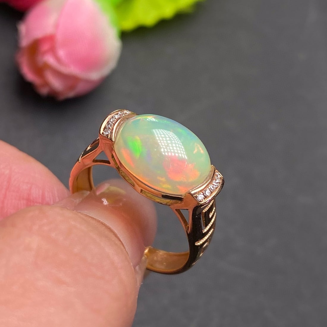 14k Gold 4.1 Ct Natural Opal & Diamond Ring - 5