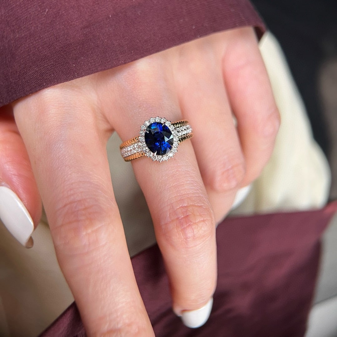 14k Gold 2.24 Ctw Natural Sapphire & Diamond Ring - 3