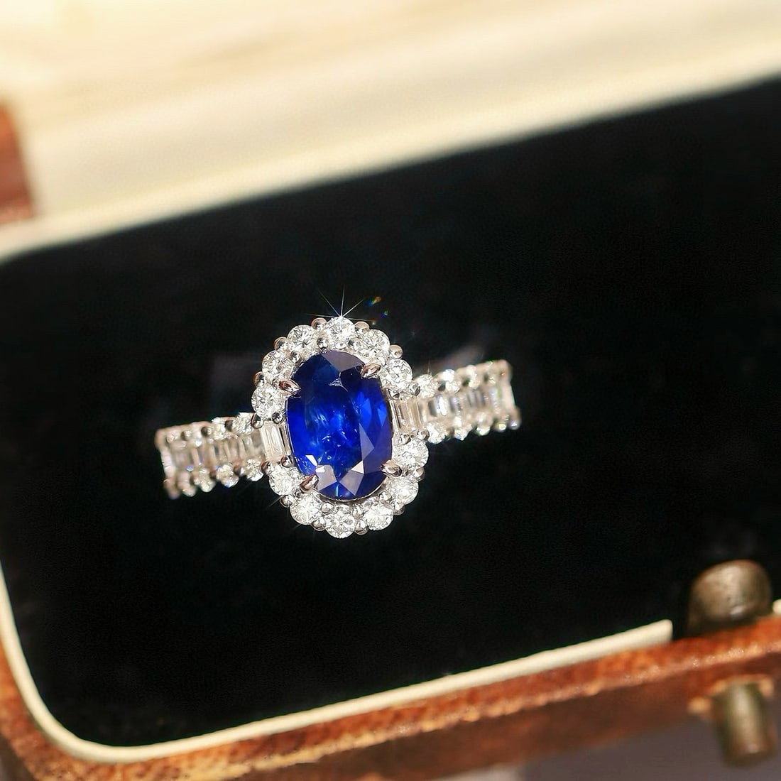 14k Gold 1.70 Ctw Natural Sapphire & Diamond Ring - 3