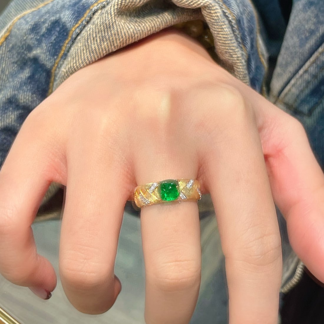 14k Gold 1.75 Ctw Vivid Green Natural Emerald & Diamond Ring - 4