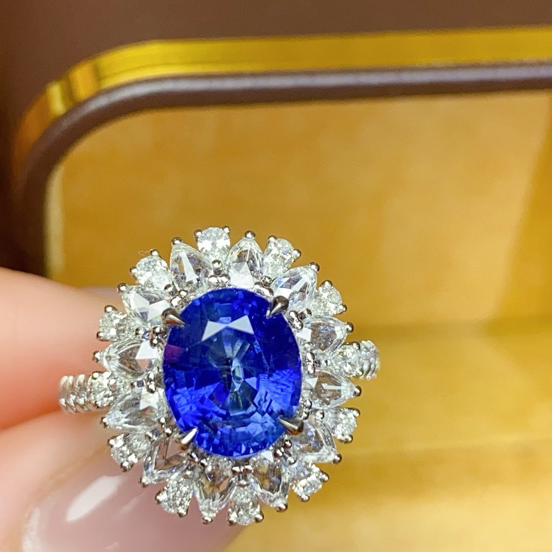 14k Gold 4.56 Ctw Natural Sapphire & Diamond Ring: Ref:230948147 // gold content:14k gold // ring size:7. 25us // // main gemstone:sapphire // shape:oval // carat weight:3. 53ct // color:blue // treatment:natural // // adjacent gemstone 2 : diamond //