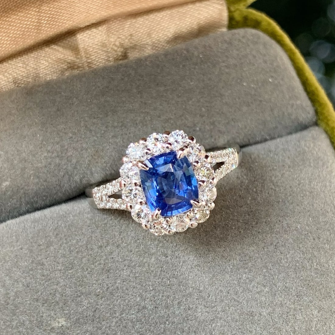 14k Gold 1.86 Ctw Natural Sapphire & Diamond Ring: Ref:230948172 // gold content:14k gold // ring size:7. 25us // // main gemstone:sapphire // shape:cushion // carat weight:1. 16ct // color:blue // treatment:natural // // adjacent gemstone 2 :