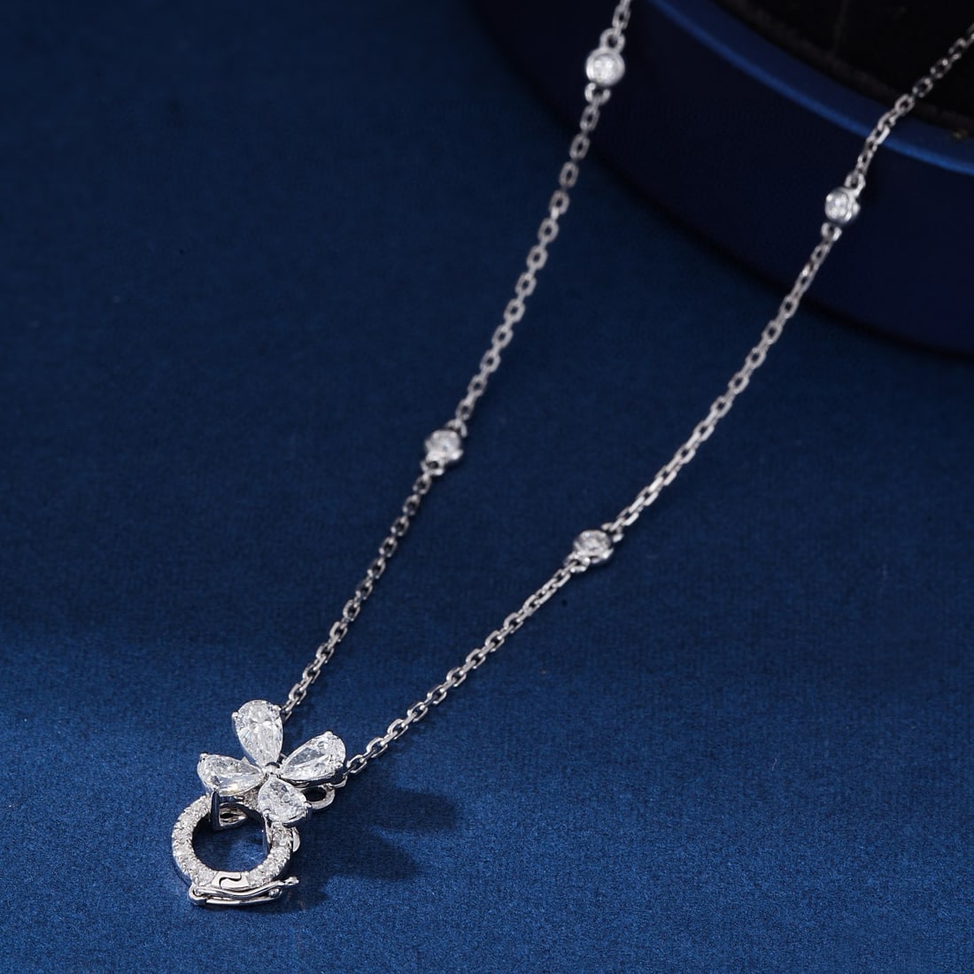 14k Gold 0.71 Ctw Natural H Diamond Necklace: Ref:230948191 // gold content:14k gold // main gemstone:diamond // shape:pear // carat weight:0. 58ct // clarity grade:vs-si // color:h // treatment:natural // // adjacent gemstone 2 : diamond //