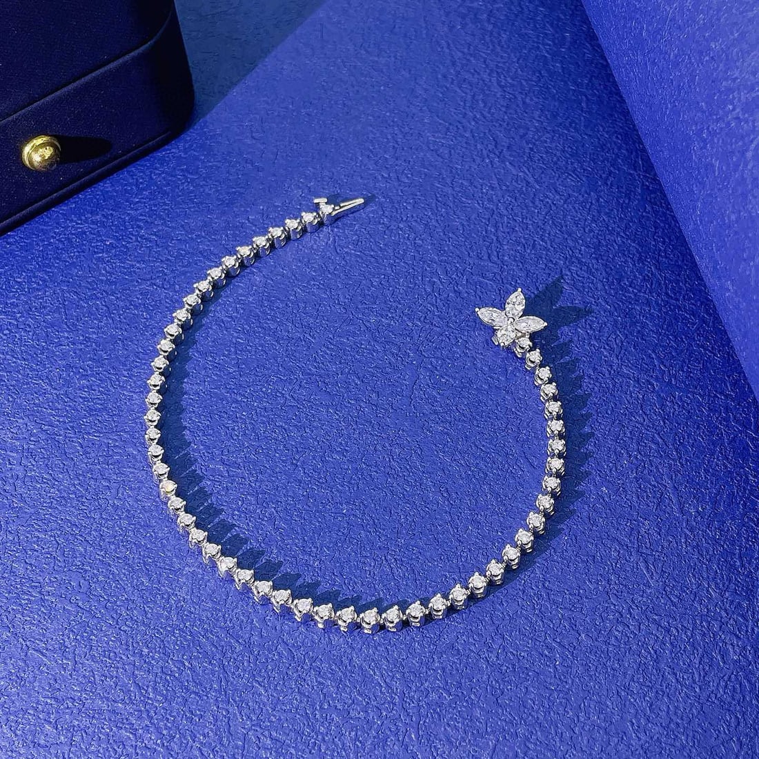 14k Gold 1.48 Ctw Natural H Diamond Bracelet - 2