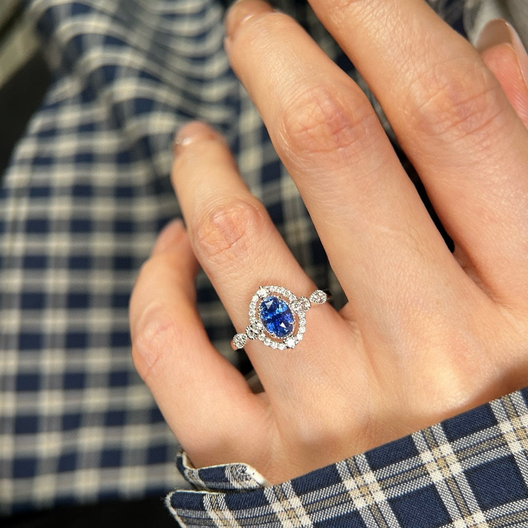 14k Gold 1.32 Ctw Natural Sapphire & Diamond Ring: Ref:230948214 // gold content:14k gold // ring size:7. 25us // // main gemstone:sapphire // shape:oval // carat weight:1. 11ct // color:blue // treatment:natural // // adjacent gemstone 2 :