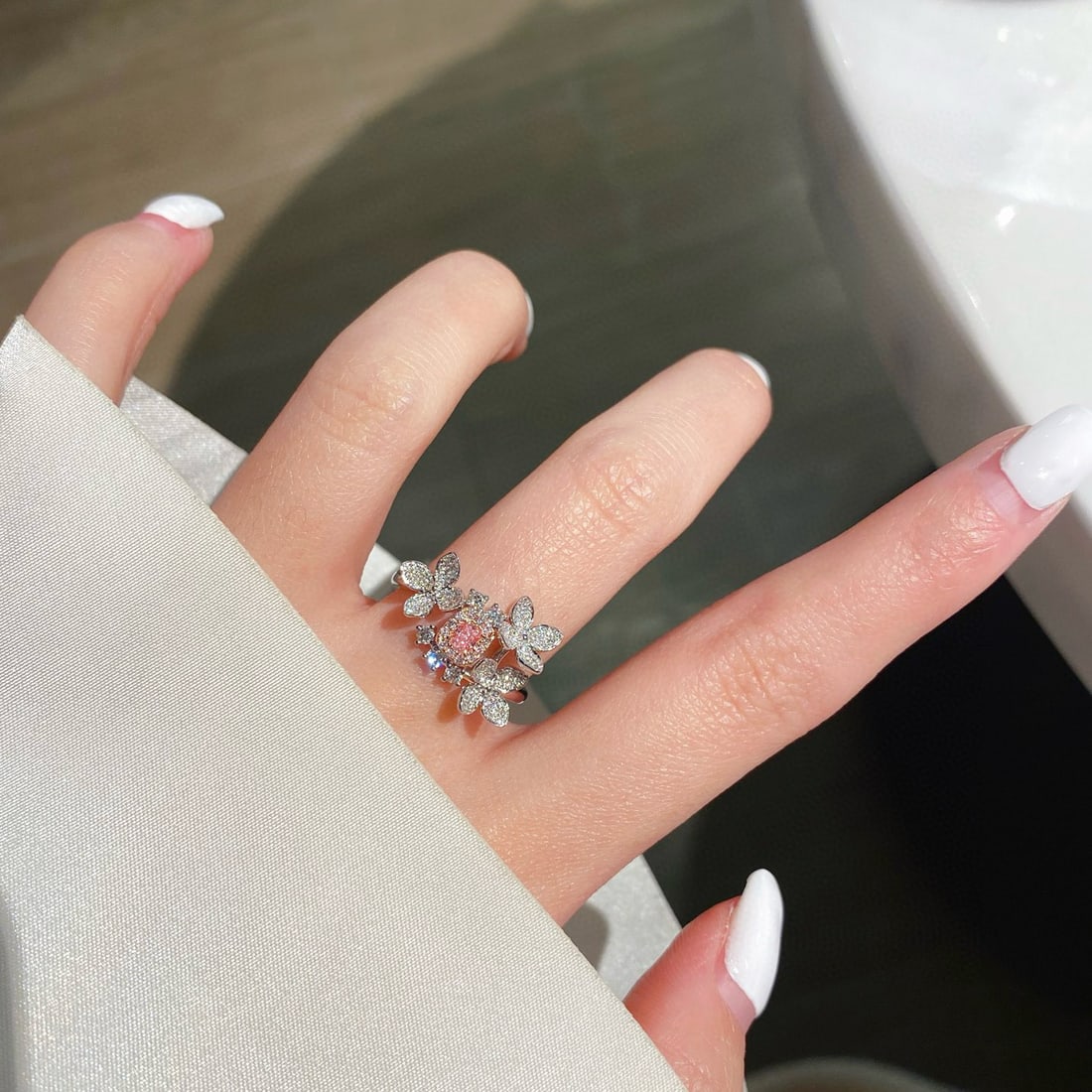 14k Gold 0.50 Ctw Natural Pink Diamond & Diamond Ring - 4