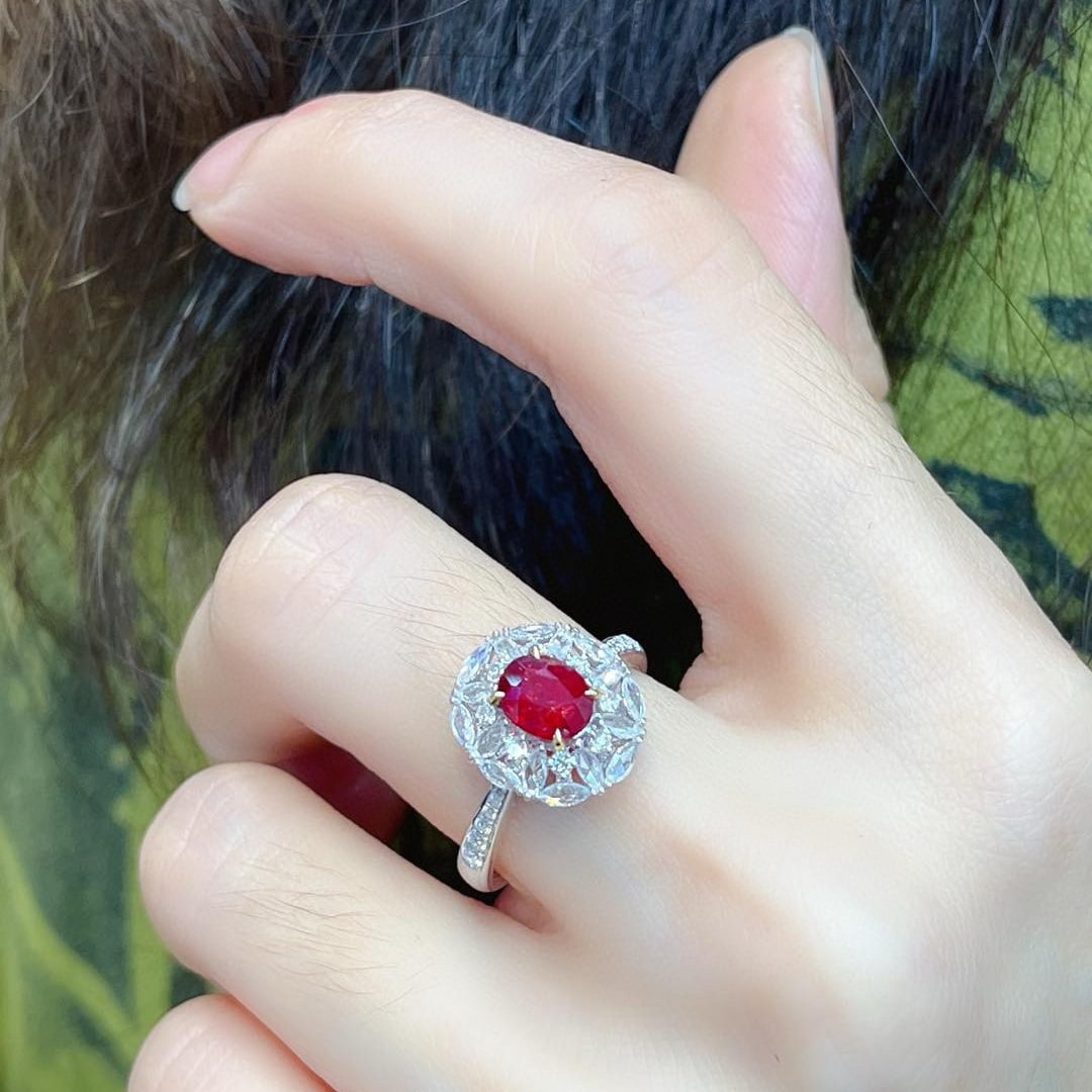 14k Gold 1.10 Ct Natural Ruby & Diamond Ring - 3