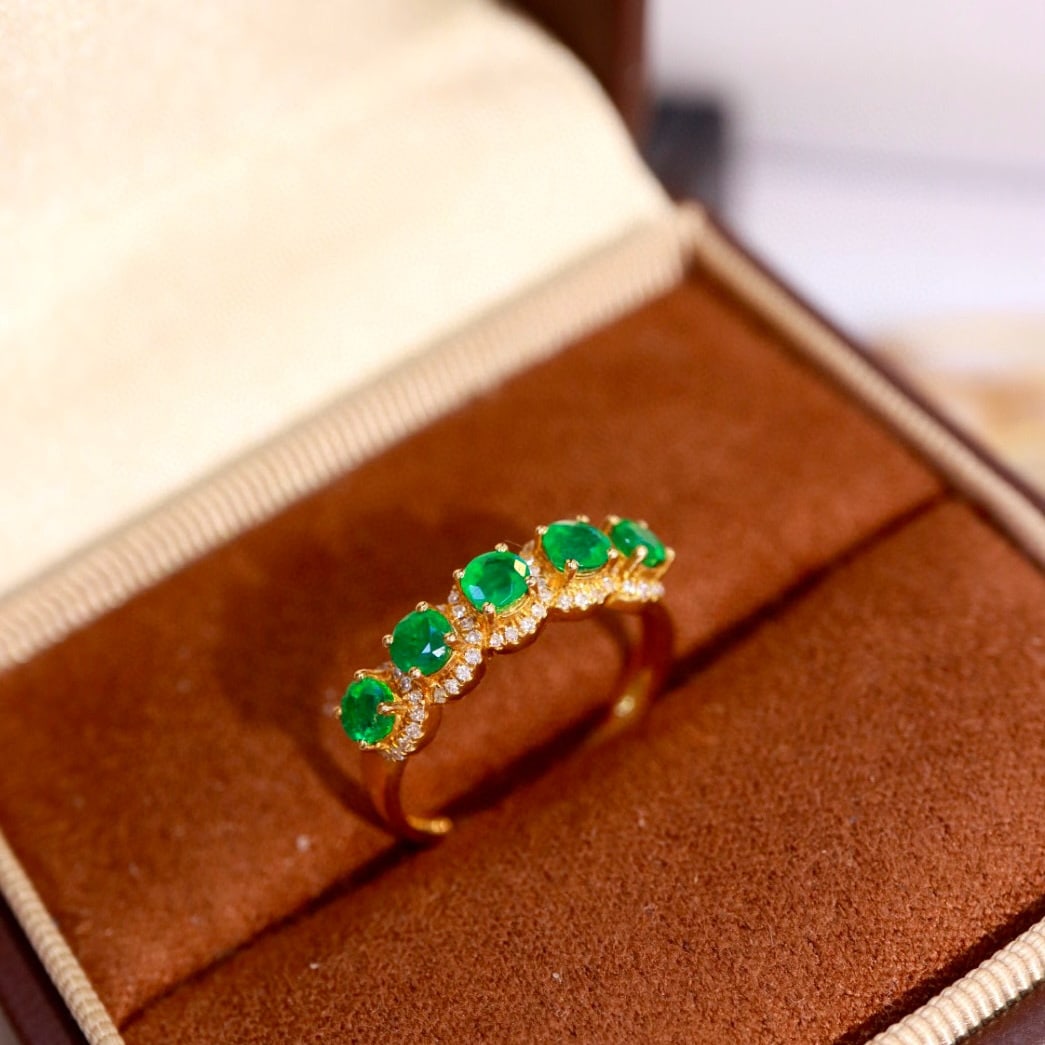 14k Gold 1.14 Ctw Vivid Green Natural Emerald & Diamond Ring (1 of 8)