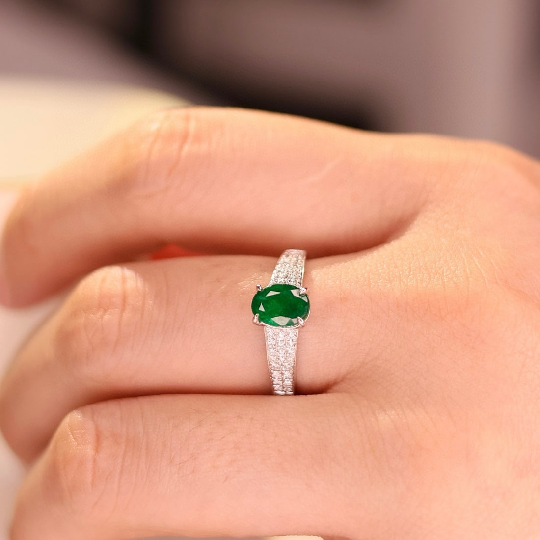14k Gold 1.38 Ctw Vivid Green Natural Emerald & Diamond Ring - 5