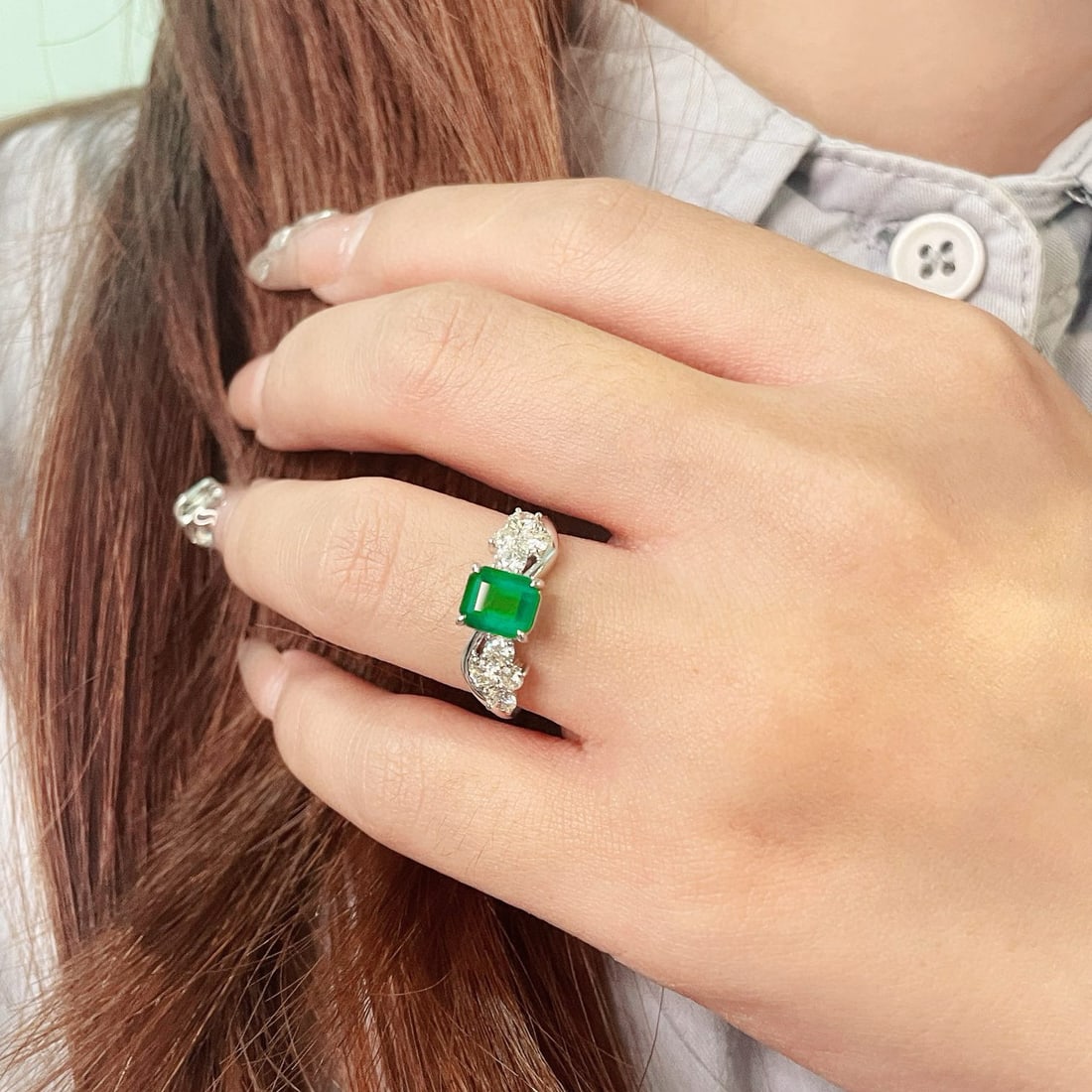 14k Gold 1.85 Ctw Vivid Green Natural Emerald & Diamond Ring - 8