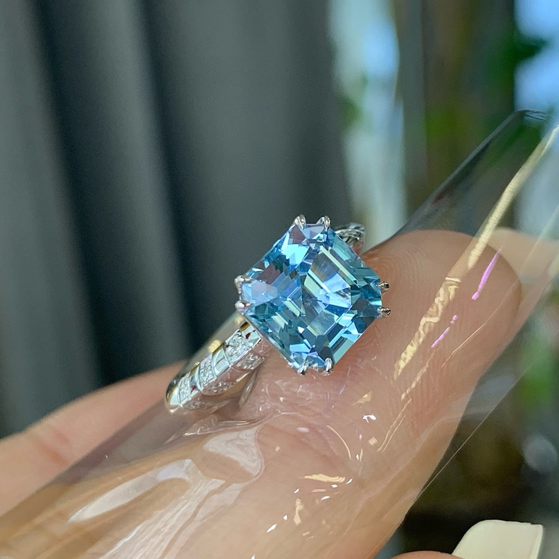 14k Gold 2.99 Ctw Natural Aquamarine & Diamond Ring - 4