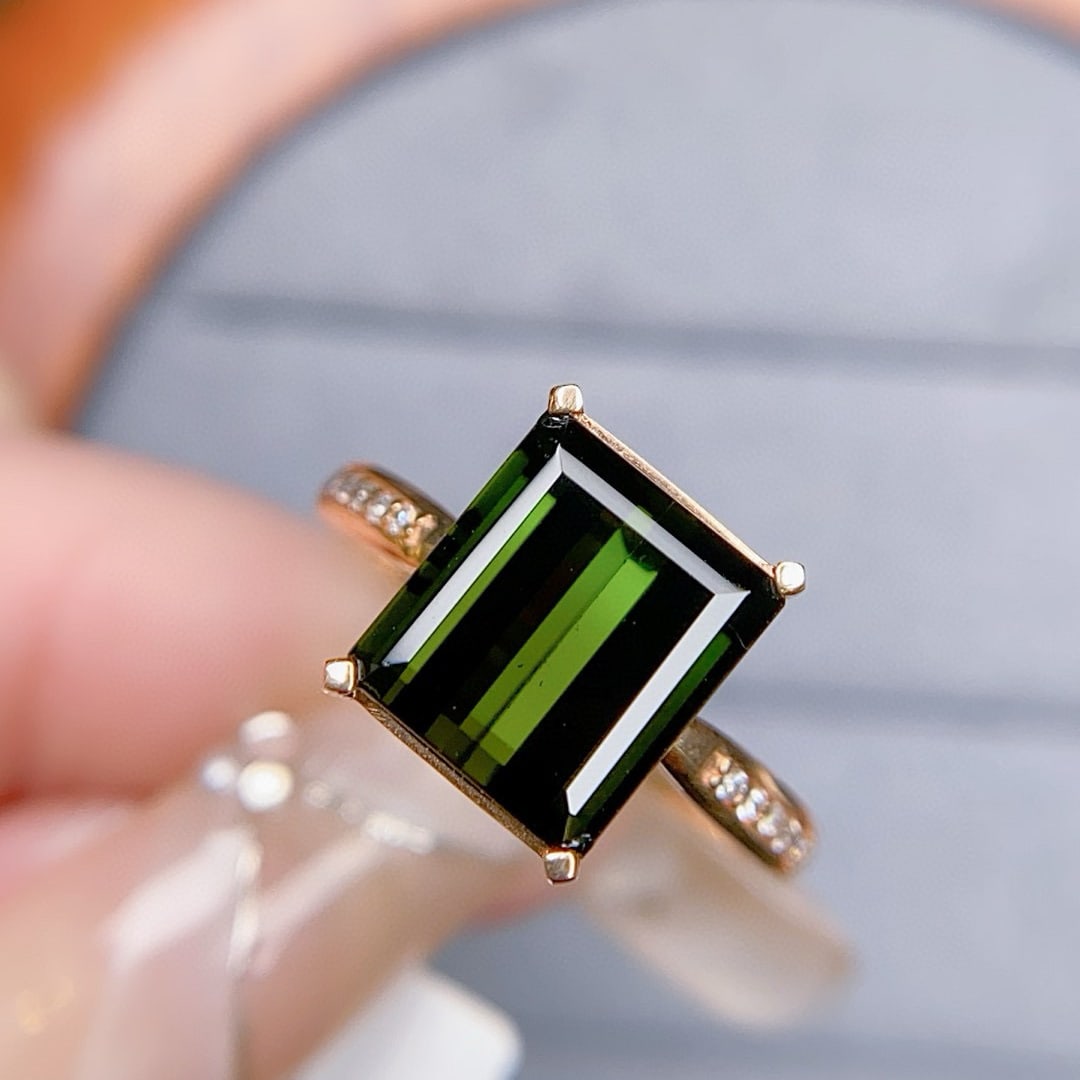14k Gold 3.95 Ctw Natural Tourmaline & Diamond Ring: Ref:230948358 // gold content:14k gold // ring size:7. 25us // // main gemstone:tourmaline // shape:octagonal // carat weight:3. 9ct // color:green // treatment:natural // // adjacent gemstone 2 : dia