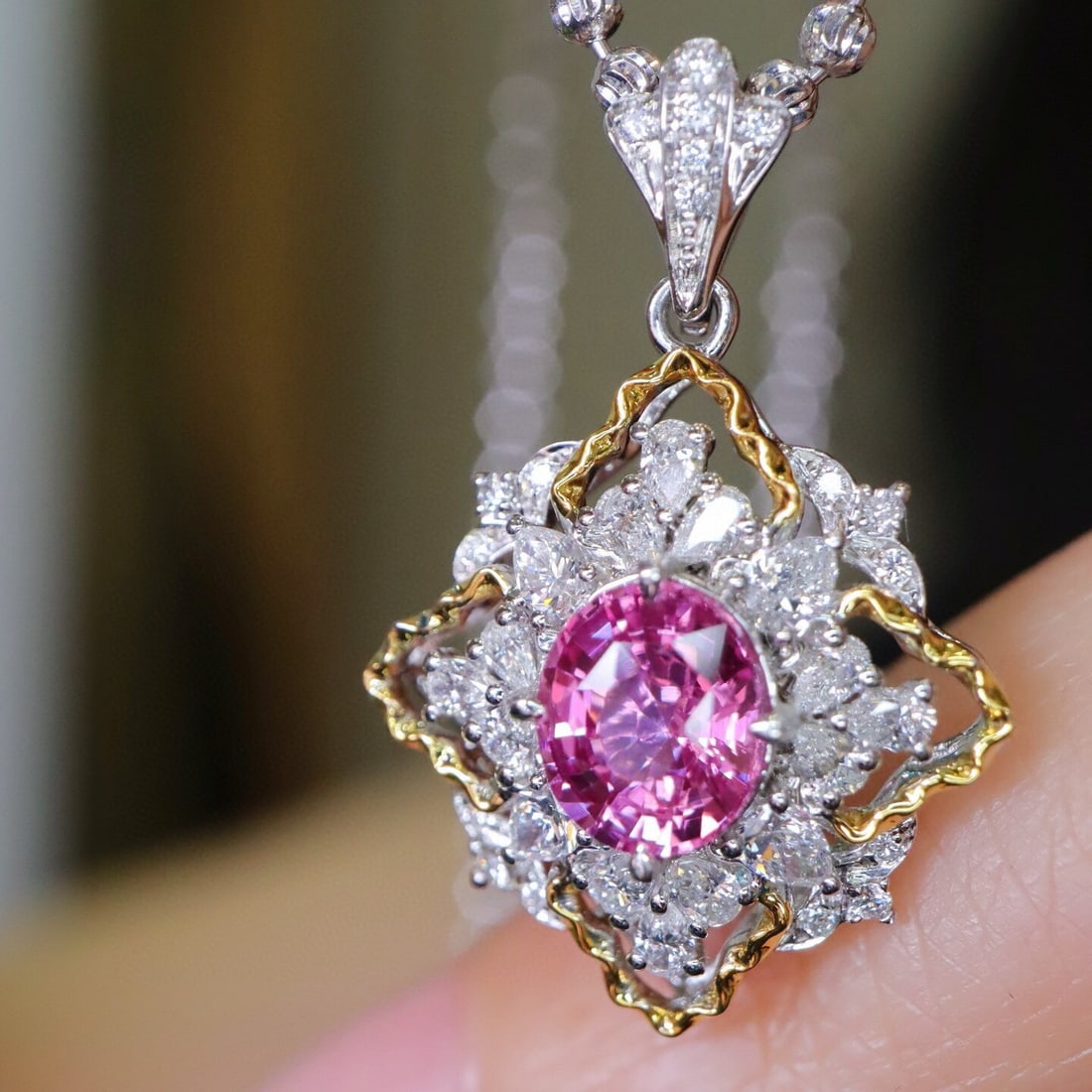 14k Gold 1.50 Ctw Natural Padparadscha Sapphire & Diamond Pendant( Without Chain ): Ref:230948362 // gold content:14k gold // main gemstone:padparadscha sapphire // shape:oval // carat weight:1. 02ct // color:orangish pink // treatment:natural // // adjacent gemstone 2 : diamond