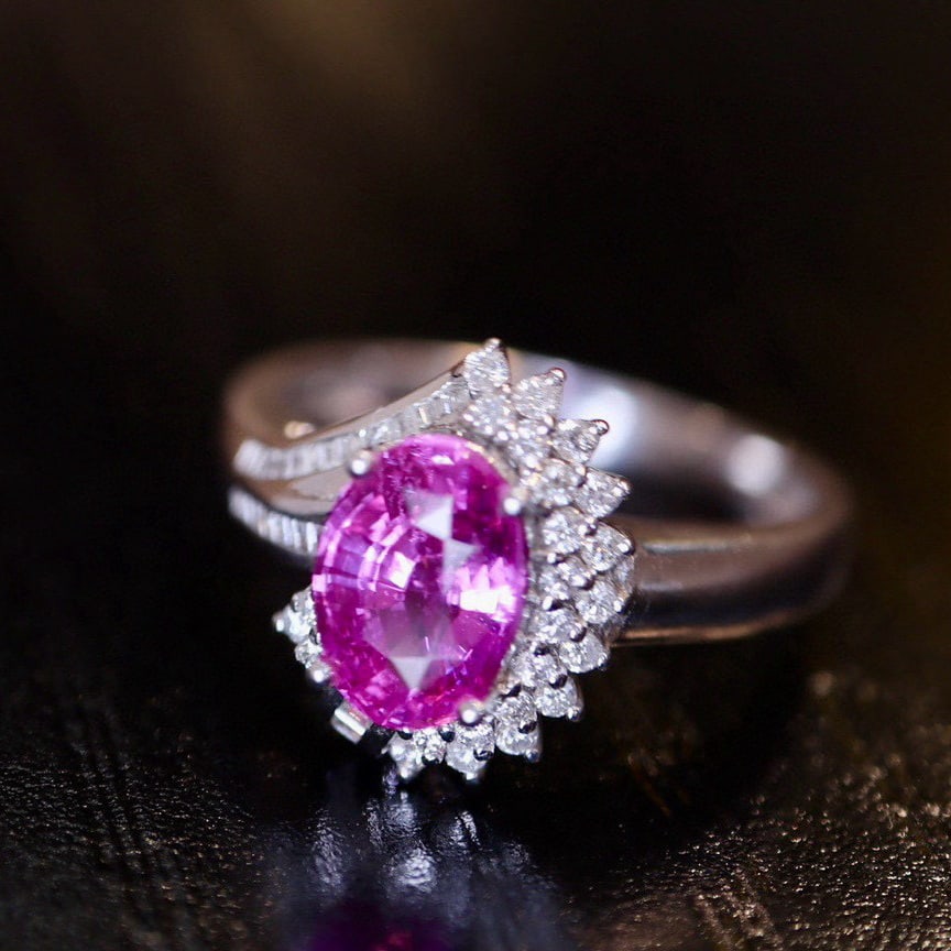 14k Gold 1.61 Ct Natural Sapphire & Diamond Ring: Ref:230948372 // gold content:14k gold // ring size:7. 25us // // main gemstone:sapphire // shape:oval // carat weight:1. 61ct // color:pink // treatment:natural // // adjacent gemstone 2 : diamond //