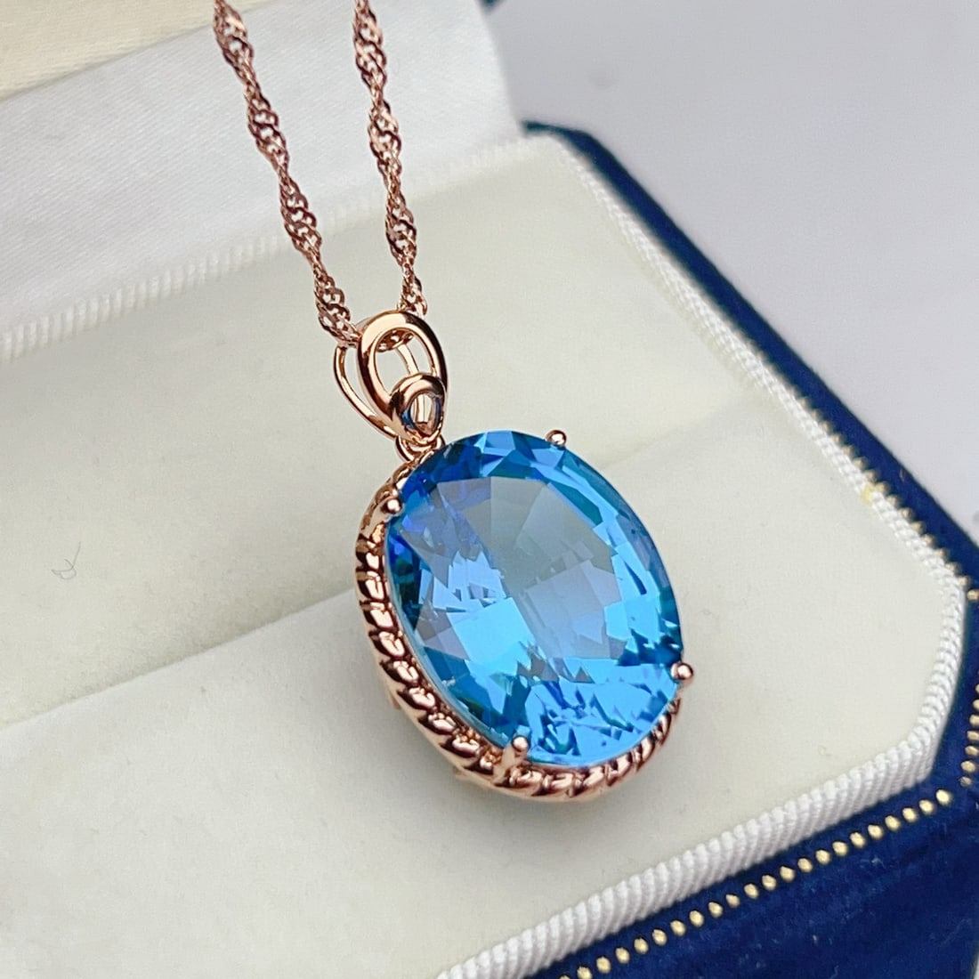 14k Gold 13.95 Ct Natural Topaz Pendant( Without Chain ) - 2