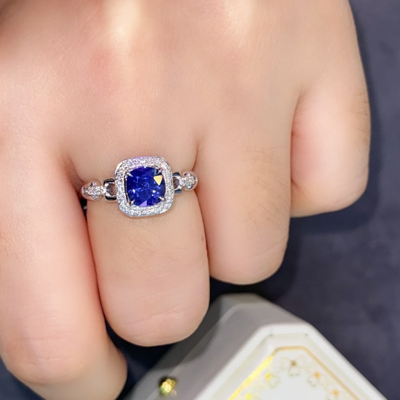 14k Gold 1.52 Ctw Vivid Blue Natural Sapphire & Diamond Ring: Ref:230948376 // gold content:14k gold // ring size:7. 25us // // main gemstone:sapphire // shape:cushion // carat weight:1. 37ct // color:vivid blue // treatment:natural // // adjacent gemstone 2