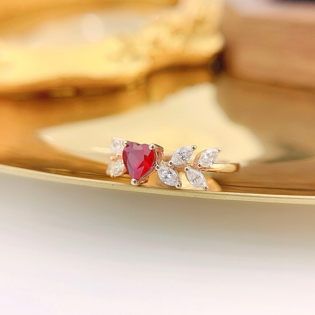 14k Gold 0.93 Ctw Vivid Red Natural Ruby & Diamond Ring - 2