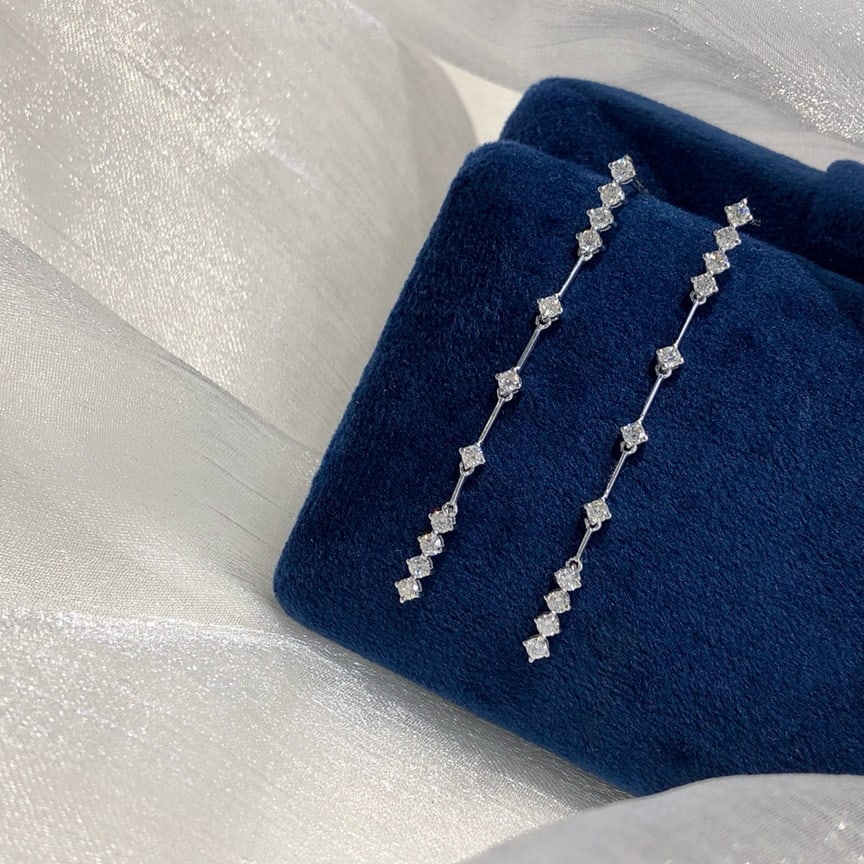 14k Gold 0.84 Ct Natural H Diamond Earrings: Ref:230948406 // gold content:14k gold // main gemstone:diamond // shape:round // carat weight:0. 84ct // clarity grade:vs-si // color:h // treatment:natural // cut grade:g // Condition: NewLow