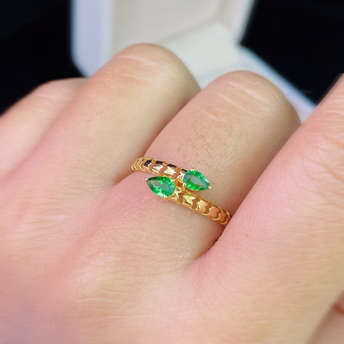 14k Gold 0.75 Ct Natural Tsavorite Ring: Ref:230948424 // gold content:14k gold // ring size:7. 25us // // main gemstone:tsavorite // shape:pear // carat weight:0. 75ct // color:green // treatment:natural // Condition: NewLow Estimate: