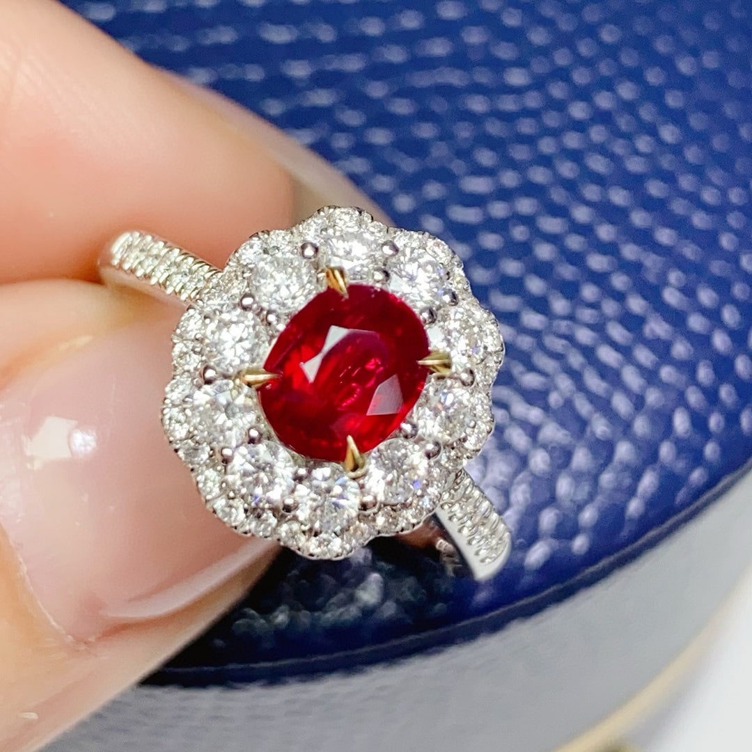 14k Gold 1.73 Ctw Natural Ruby & Diamond Ring: Ref:230948434 // gold content:14k gold // ring size:7. 25us // // main gemstone:ruby // shape:oval // carat weight:1. 01ct // color:pigeonblood red // treatment:natural // // adjacent gemstone 2 :