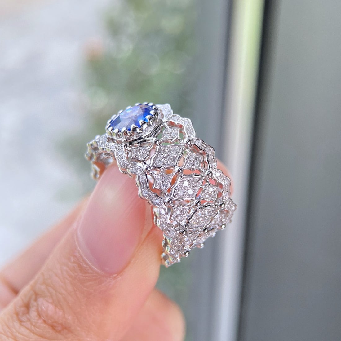 14k Gold 2.18 Ctw Natural Sapphire & Diamond Ring: Ref:230948450 // gold content:14k gold // ring size:7. 25us // // main gemstone:sapphire // shape:oval // carat weight:1. 48ct // color:cornflower blue // treatment:natural // // adjacent gemstone