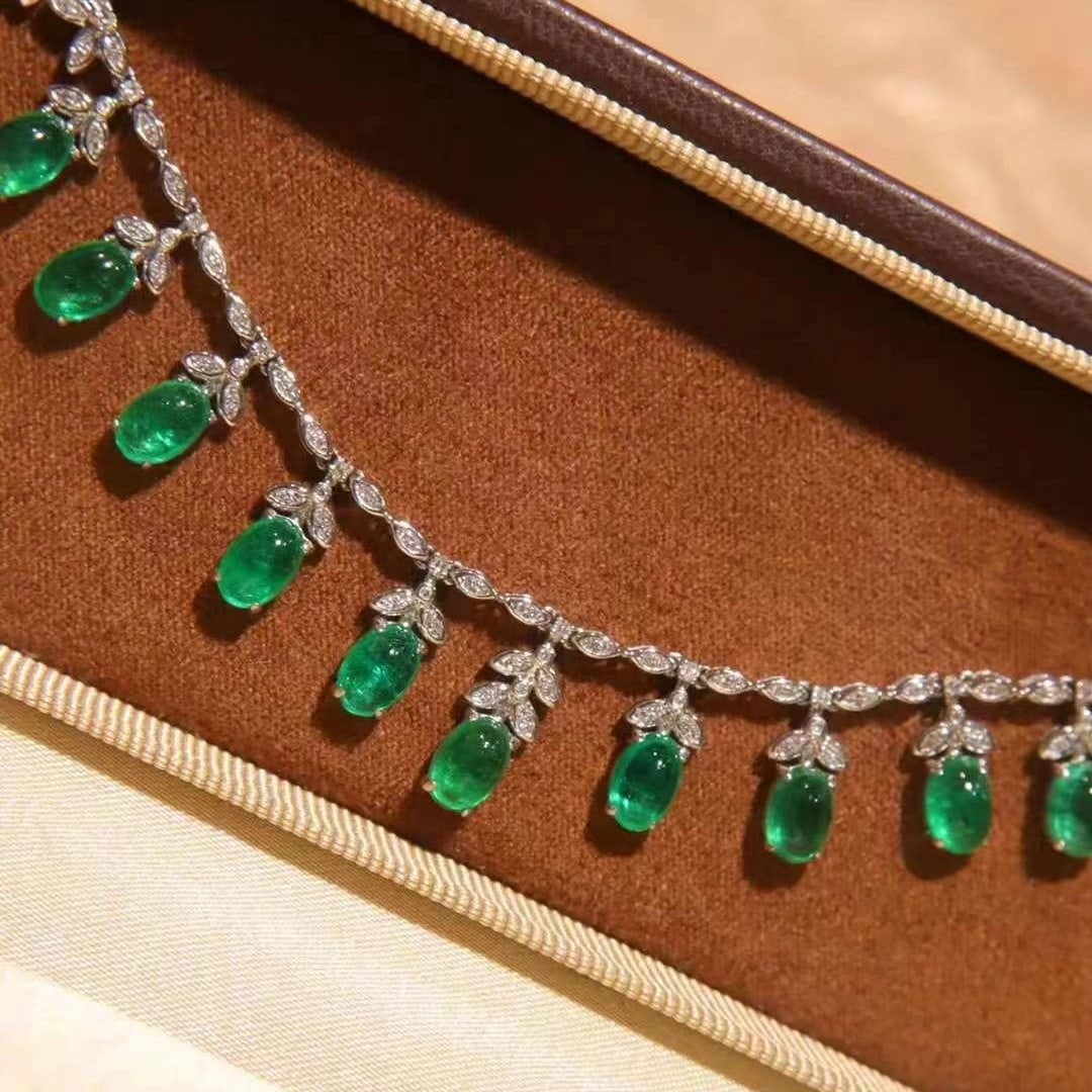 14k Gold 6.8 Ct Natural Emerald & Diamond Necklace - 4