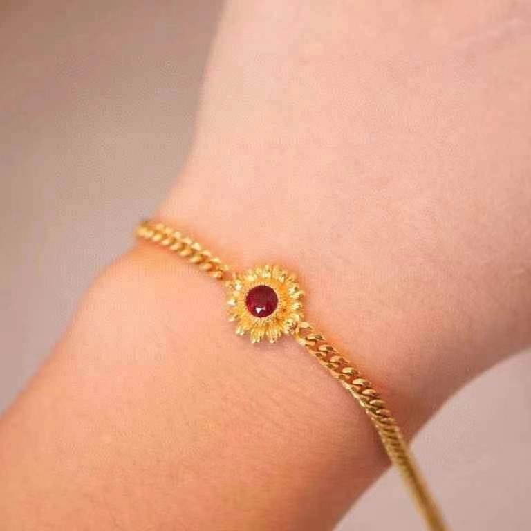 14k Gold 0.64 Ct Natural Ruby & Flowers Bracelet - 6