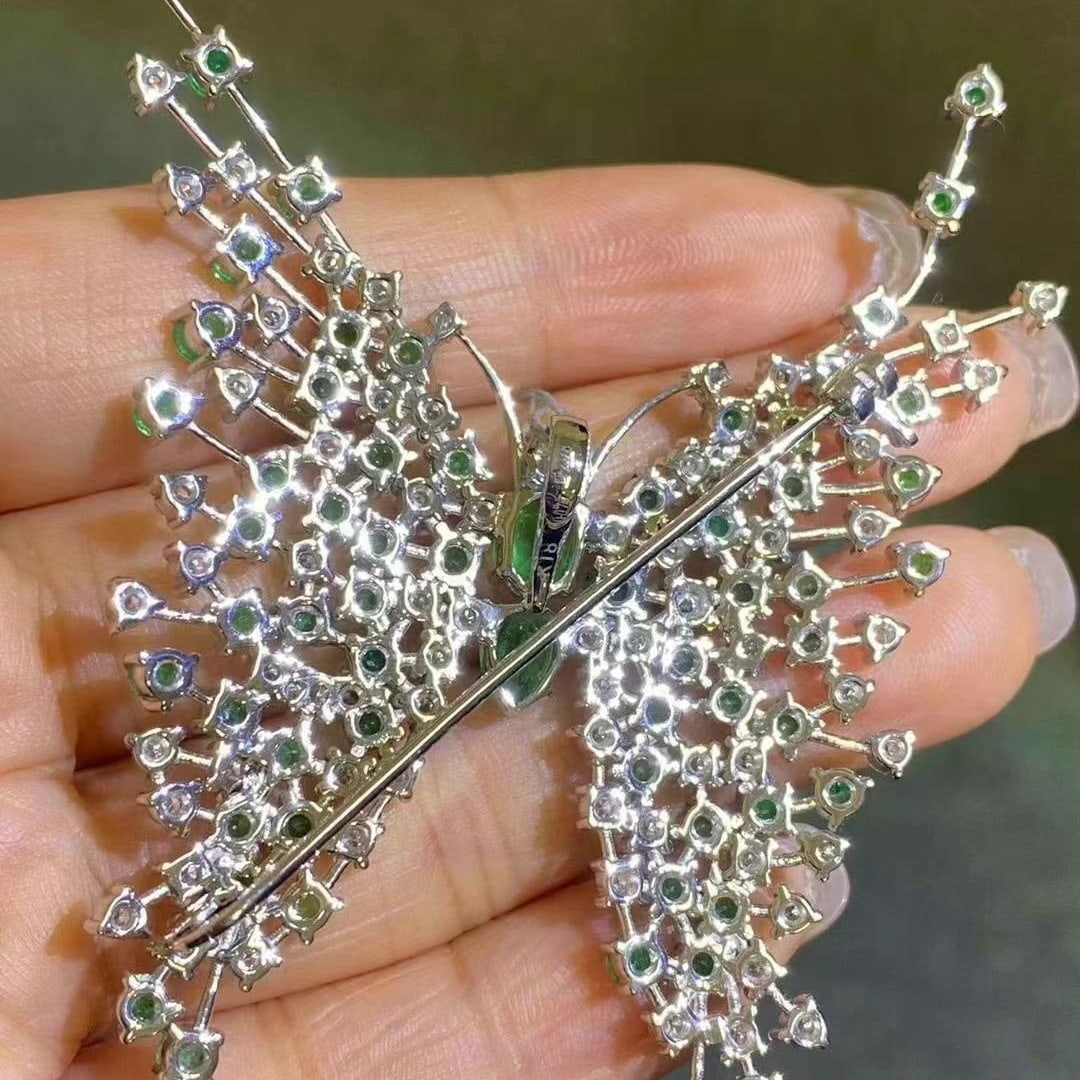 14k Gold 10.00 Ctw Natural Emerald & Diamond Brooch - 3