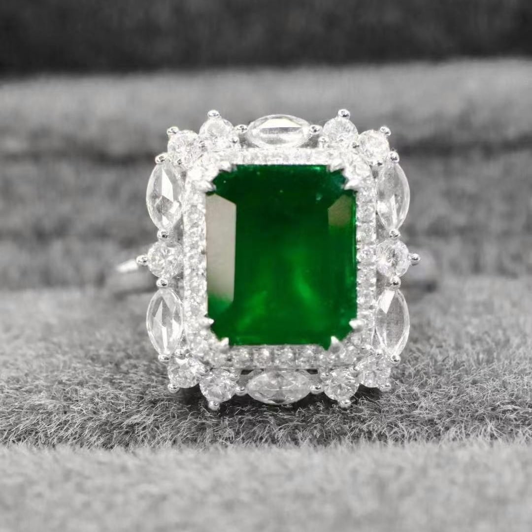 14k Gold 2.64 Ctw Vivid Green Natural Emerald & Diamond Ring/pendant( Without Chain ): Ref:230949028 // gold content:14k gold // ring size:7. 25us // // main gemstone:emerald // shape:octagonal // carat weight:1. 9ct // color:vivid green // treatment:natural // // adjacent gemstone