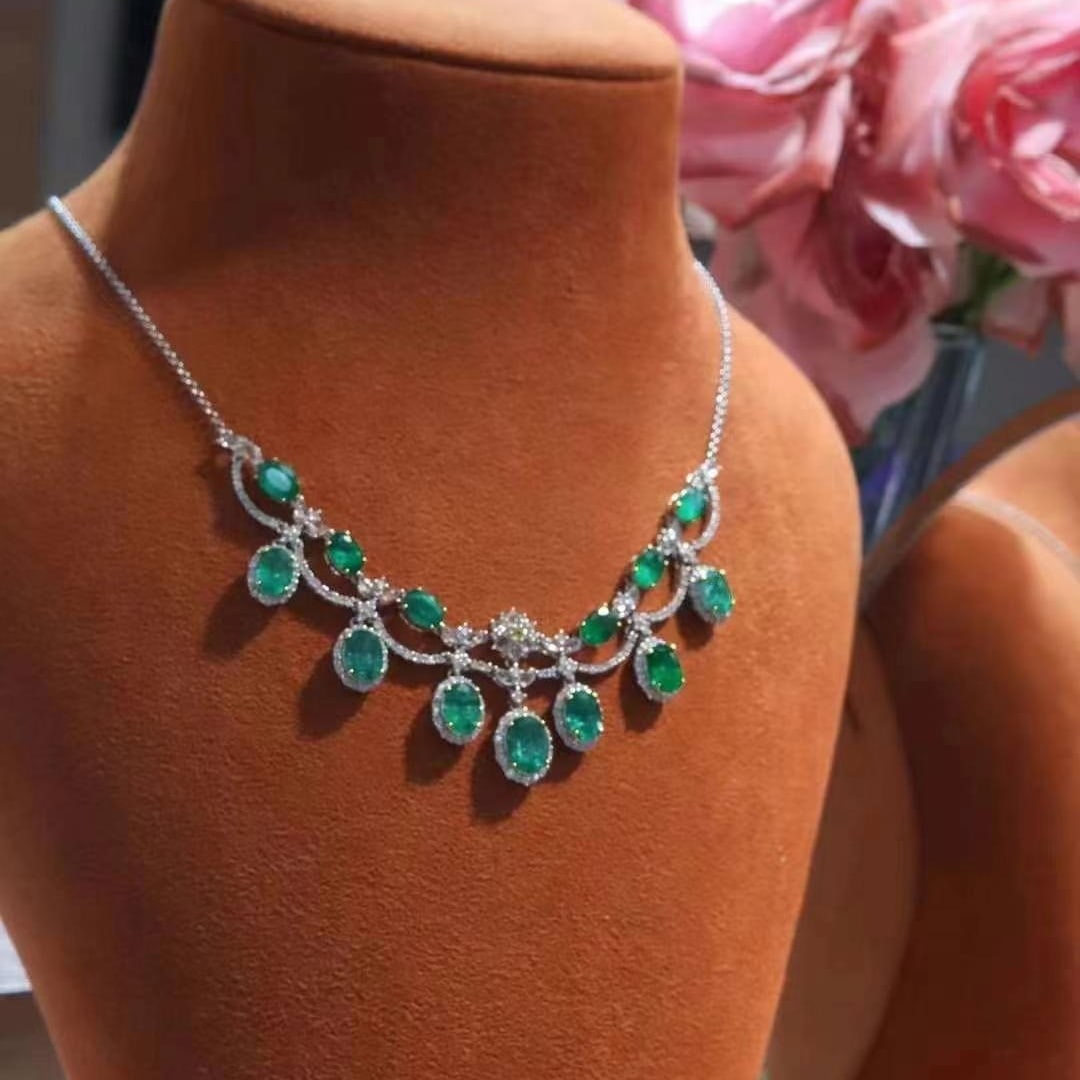 14k Gold 12.35 Ct Natural Emerald & Diamond & Sapphire Necklace - 4